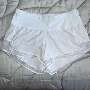 Lululemon Mind Over Miles Short - Size 6 White
